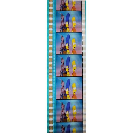 Simpsons Movie. Pk GEB - B047u . 1 STRIP OF 5 - 35MM FILM CELLS