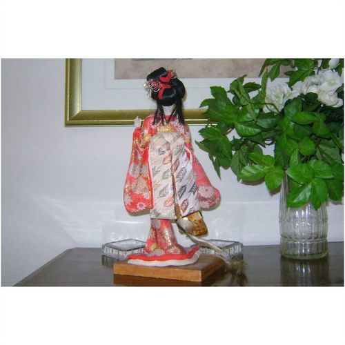 Vintage 15" Japanese Geisha Girl Figurine Doll Holding Head Dress ExCondition!