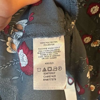LOFT Outlet Women's Grey Floral Ringer Blouse S Long Sleeve Ruffle Detail