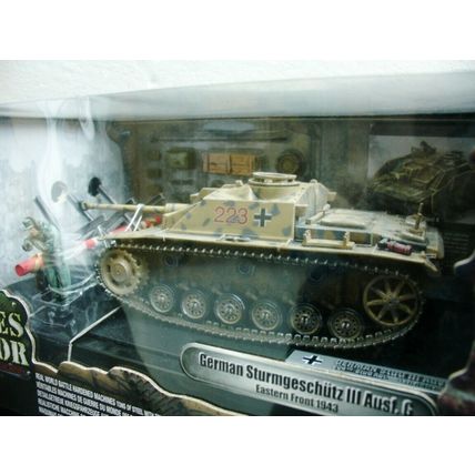 STURMGESCHÜTZ III AUSF.G GERMAN EASTERN FRONT 1943 - FORCES OF VALOR 81306 1/32
