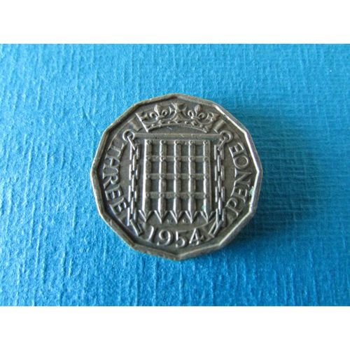 1954 QUEEN ELIZABETH II BRASS THREEPENCE - COIN - 1 FREE POST. G