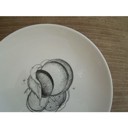 Susie Cooper Black Fruit Tea Plate - Peach