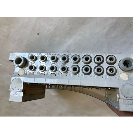 NEW SMC VV5Q21-08C6T0-NS,FQ PNEUMATIC MANIFOLD PLUG-IN, 3/4" NPT,SMC VV5Q21,EW