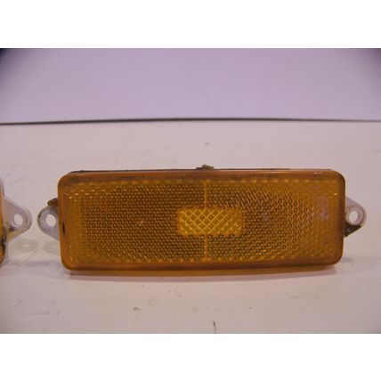 1971 BUICK ELECTRA AMBER FRONT MARKER CORNERING LIGHTS OEM 225 #5963925