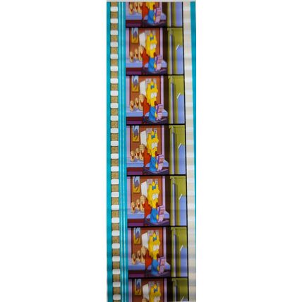 Simpsons Movie. Pk GEB - B044r . 1 STRIP OF 5 - 35MM FILM CELLS