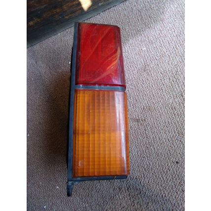 1984 - 1996 Jeep Cherokee Tail Light Assy OEM LH 8956000121 85 86 87 88 89