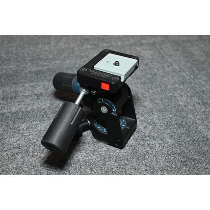 Manfrotto 329 Professional Tripod Head