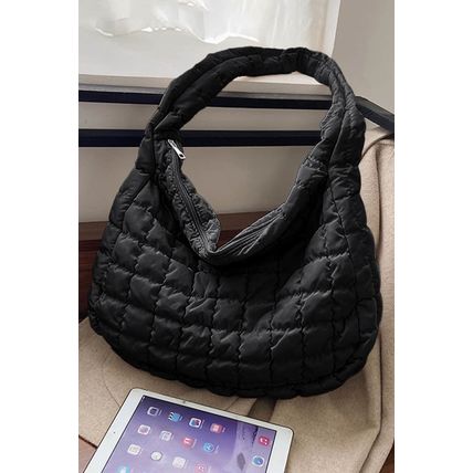 Black Quilted Zipper Large Shoulder Bag