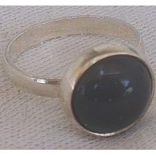 Round onyx ring C