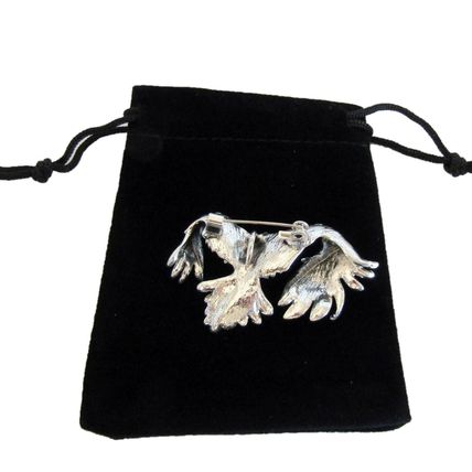 Silver Eagle Brooch Badge Great Quality With a Velvet Gift Bag 3 cm x 5 cm BA8