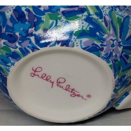 Lilly Pulitzer Mug Blue White Green Purple design Coffee/Tea Cup 12 Oz Tiger XX