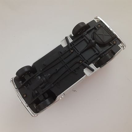 1955 Chevy Stepside Truck 1/24 Scale Motormax Moving Parts White Chevrolet READ