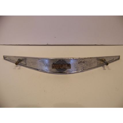 1964 65 CHRYSLER IMPERIAL ADJUSTABLE STEERING WHEEL HORN BUTTON #2461988 CROWN