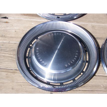 1970 CHRYSLER NEW YORKER HUBCAPS (4) OEM 15" HOLLANDER #349