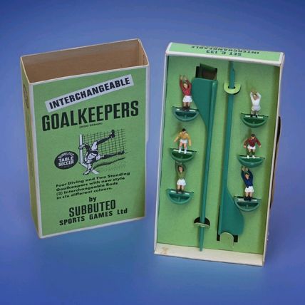 Subbuteo Interchangeable Goalkeepers -Boxed - Complete SET NEAR MINT C133