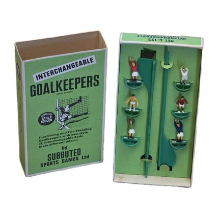 Subbuteo Interchangeable Goalkeepers -Boxed - Complete SET NEAR MINT C133