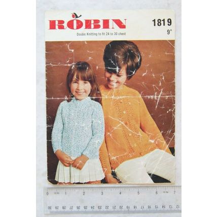 Vintage: Robin 1819 cardigans, DK, 24-30 inches