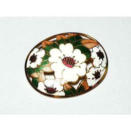 VINTAGE 1990 Large Goldtone Oval White/Green/Pink Champleve Enamel Floral BROOCH