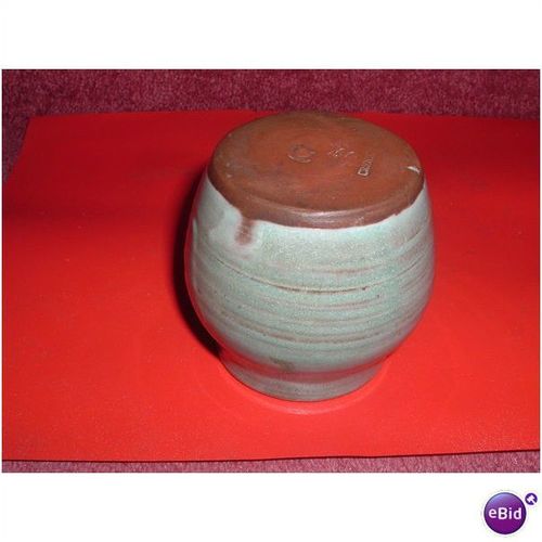 WELSH POTTERY 'VASE ? /CREGIA WELSH (14/01)