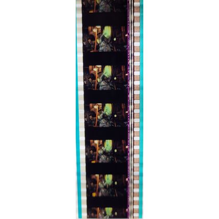 Pk DAU - B - MIX - F 0153w . - 1 STRIP OF 5 - 35MM FILM CELLS. ( )