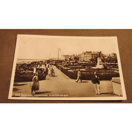 1927 fr real photo Postcard - war memorial promenade, Clacton On Sea - Essex