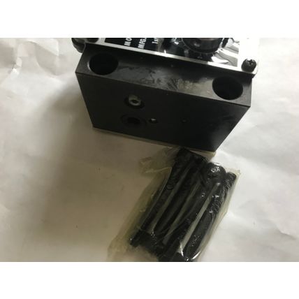 NEW NACHI TLT-GO4-8-2-11 HYDRAULIC NACHI FEED CONTROL VALVE TLT-G04-8-2-11,SH