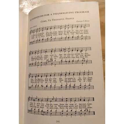 Voyages in English Fourth Year Hardcover 1943 Vintage Catholic School Text Book