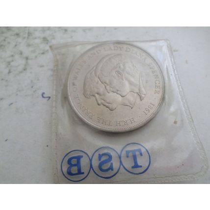 UK / GB - 1981 - Charles and Diana - Wedding Crown - in TSB slip