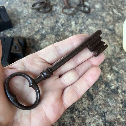 Vintage 5.5" KEY Decorative French late 19th Century GC Antique Display Item