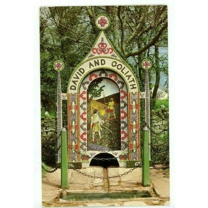 POSTCARD - Well Dressing Tissington Derbyshire - Unposted
