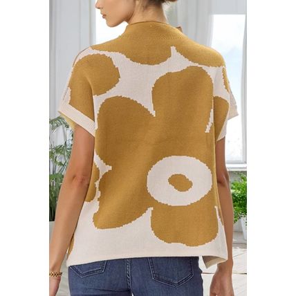 Camel Big Flower Pattern Stand Neck Short Sleeve Sweater