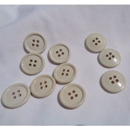 FF10 Taupe Buttons 4 Hole Round 20mm 10 Pieces 3/4 Inch