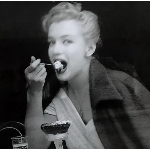 Marilyn Monroe vintage Sexy b/w print Ice Cream Dienes poster Playboy art frame