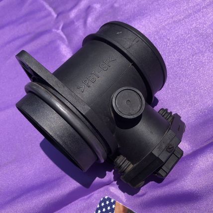 Volvo OEM Bosch Mass Air Flow Sensor MAF Turbo 0280217107 1275749 Germany