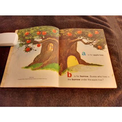 Chipmunk's By Roberta Miller (C) Edition 1969