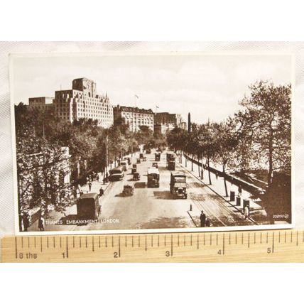vintage postcard Thames Embankment, London ref.1