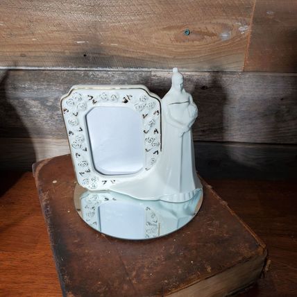 MIKASA Wedding Bells, Ivory White Porcelain Picture Frame Gold Tri