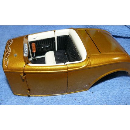 1/18 ACME 1932 Ford body , no motor , wheels , suspension , or top
