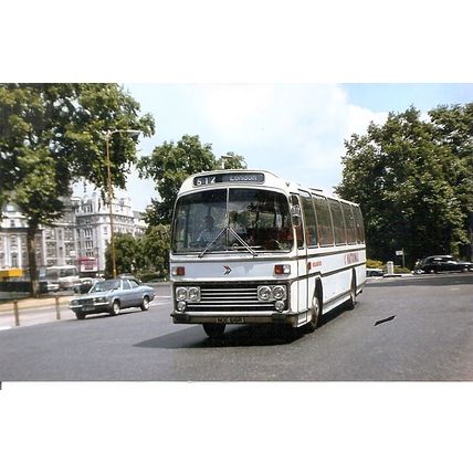 Colour Photograph of B.& M.M.O. Co. Ltd. - Midland Red - NOE 616R