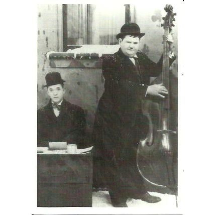 Cinema LAUREL & HARDY Postcard (C066)