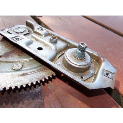 1974 Dodge Dart Rear Window Regulators OEM Pair 4 Door Plymouth Valiant 72 73 75