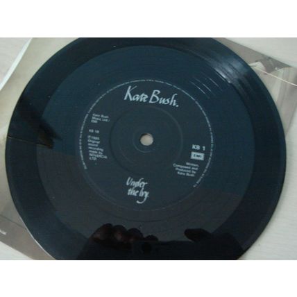 A5-KATE BUSH-RUNNING UP THAT HILL-UK 7" SINGLE-1985-NM- Kate Bush ‎