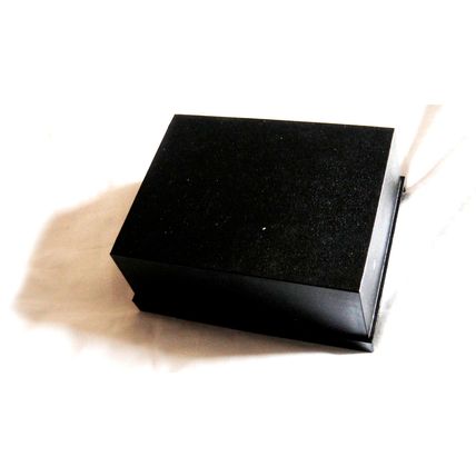 MFJ-890 World Wide Amateur Radio Beacon Receiver