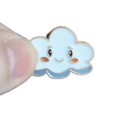 Cloud Pin Badge Enamel 2.7 cm x 1.9 cm Fun Comic Happy Fun Collectable BA214