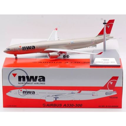 A330-323 NORTHWEST AIRLINES N806NW W/STAND WB MODELS B333806NW 1/200