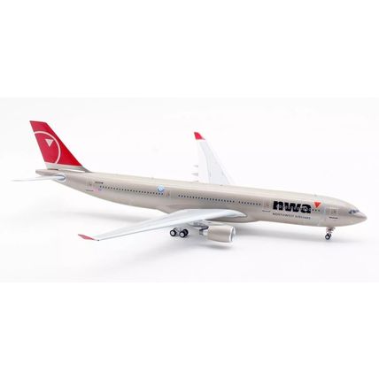A330-323 NORTHWEST AIRLINES N806NW W/STAND WB MODELS B333806NW 1/200