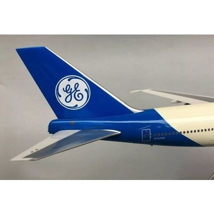 B747-100 GENERAL ELECTRIC N747GE W/STAND - INFLIGHT 200 IF742GE01 1/200 - SALE