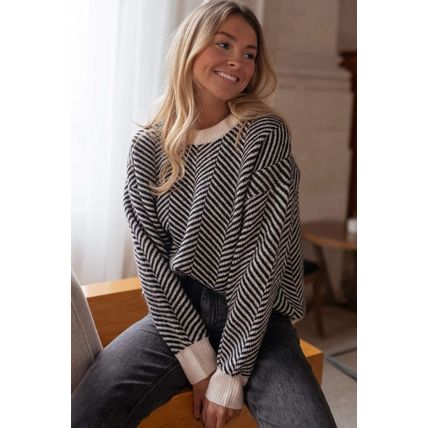 Black Contrast Edge Crew Neck Drop Shoulder Sweater