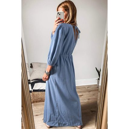 Myosotis Chambray Deep V Neck Bracelet Sleeve Maxi Dress
