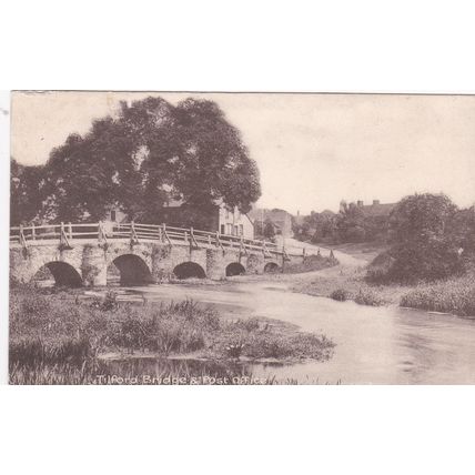 ED 148 TILFORD BRIDGE AND POST OFFICE . PRINTED POSTCARD
